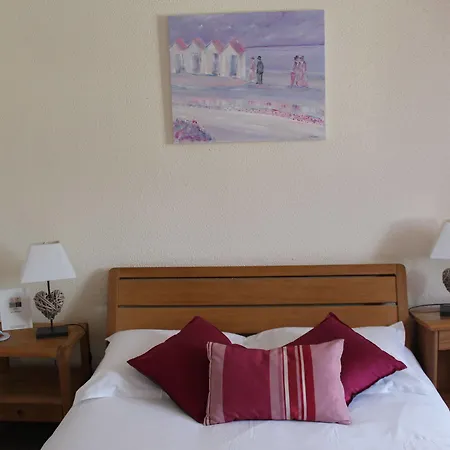 Des Falaises Hotel 2*