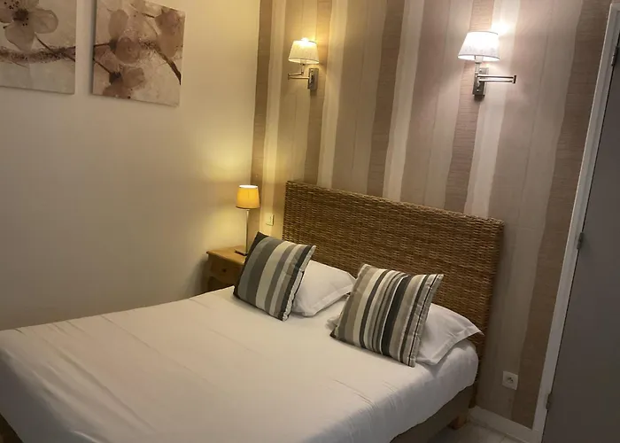 Hotel Des Falaises 2*